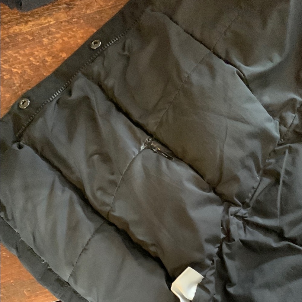 Women's Black Hooded Jacket - Picture 5 of 7